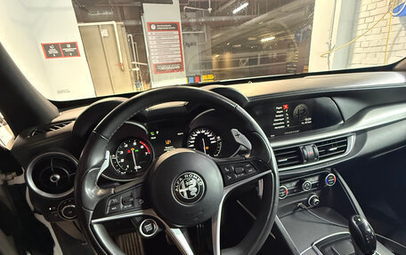 Alfa Romeo Stelvio, 2019 год, 2 700 000 рублей, 11 фотография
