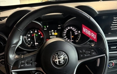 Alfa Romeo Stelvio, 2019 год, 2 700 000 рублей, 9 фотография
