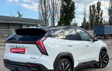 Geely Atlas, 2024 год, 3 250 000 рублей, 3 фотография