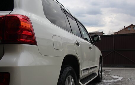 Toyota Land Cruiser 200, 2013 год, 5 000 000 рублей, 7 фотография