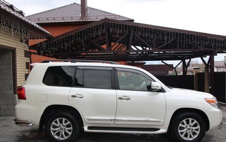 Toyota Land Cruiser 200, 2013 год, 5 000 000 рублей, 9 фотография
