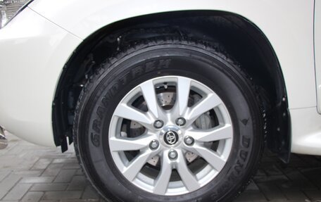 Toyota Land Cruiser 200, 2013 год, 5 000 000 рублей, 3 фотография