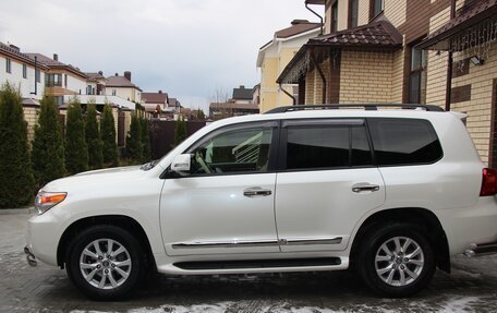 Toyota Land Cruiser 200, 2013 год, 5 000 000 рублей, 4 фотография