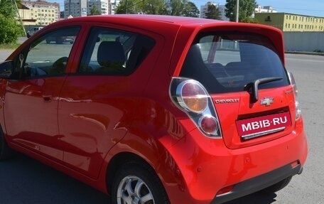 Chevrolet Spark III, 2011 год, 560 000 рублей, 10 фотография