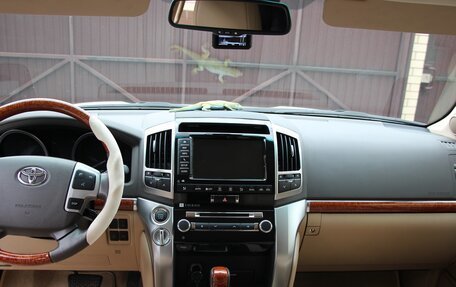 Toyota Land Cruiser 200, 2013 год, 5 000 000 рублей, 15 фотография
