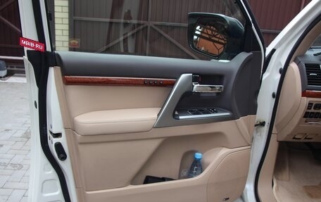 Toyota Land Cruiser 200, 2013 год, 5 000 000 рублей, 11 фотография