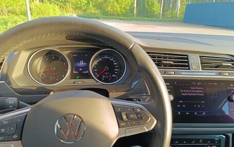 Volkswagen Tiguan II, 2021 год, 3 020 000 рублей, 19 фотография