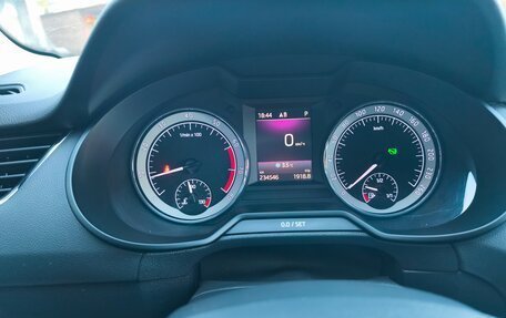 Skoda Octavia, 2018 год, 2 000 000 рублей, 7 фотография