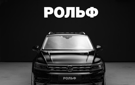 Volkswagen Tiguan II, 2019 год, 3 750 000 рублей, 2 фотография