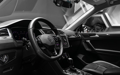 Volkswagen Tiguan II, 2019 год, 3 750 000 рублей, 18 фотография