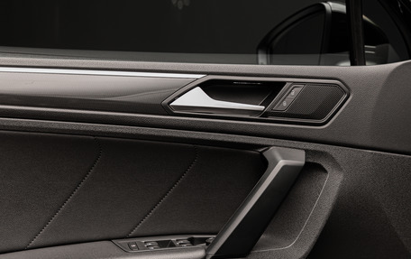 Volkswagen Tiguan II, 2019 год, 3 750 000 рублей, 26 фотография
