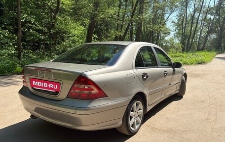 Mercedes-Benz C-Класс, 2004 год, 600 000 рублей, 6 фотография
