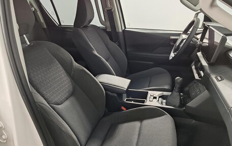 Toyota Hilux, 2026 год, 7 440 000 рублей, 14 фотография