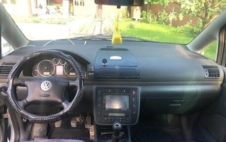 Volkswagen Sharan I рестайлинг, 2001 год, 750 000 рублей, 9 фотография