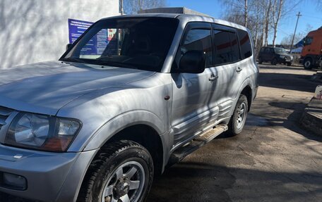 Mitsubishi Pajero III рестайлинг, 2001 год, 650 000 рублей, 1 фотография