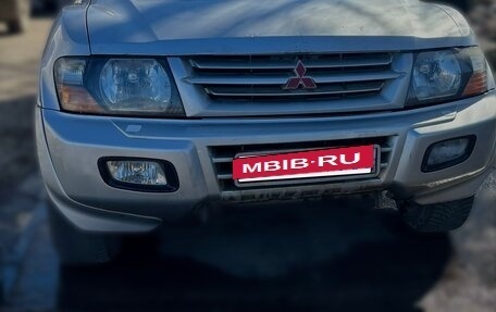 Mitsubishi Pajero III рестайлинг, 2001 год, 650 000 рублей, 2 фотография