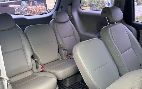 KIA Carnival III, 2018 год, 2 400 000 рублей, 13 фотография