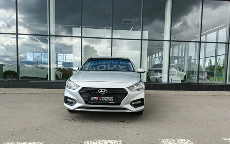 Hyundai Solaris II рестайлинг, 2017 год, 1 109 000 рублей, 2 фотография