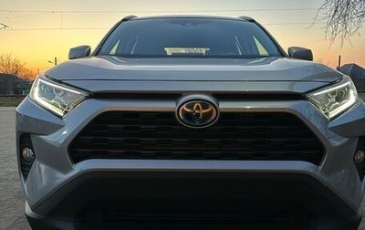 Toyota RAV4, 2019 год, 3 900 000 рублей, 1 фотография