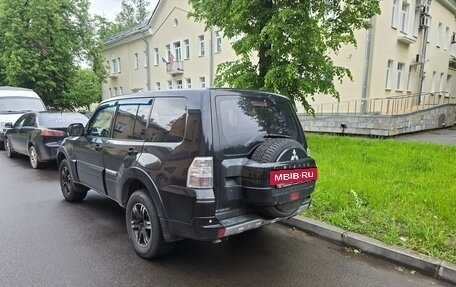 Mitsubishi Pajero IV, 2011 год, 1 900 000 рублей, 3 фотография