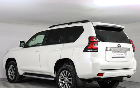 Toyota Land Cruiser Prado 150 рестайлинг 2, 2017 год, 4 999 000 рублей, 7 фотография