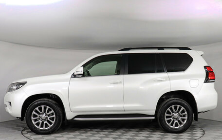 Toyota Land Cruiser Prado 150 рестайлинг 2, 2017 год, 4 999 000 рублей, 9 фотография