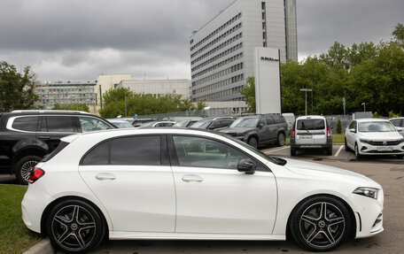 Mercedes-Benz A-Класс, 2018 год, 1 998 000 рублей, 4 фотография