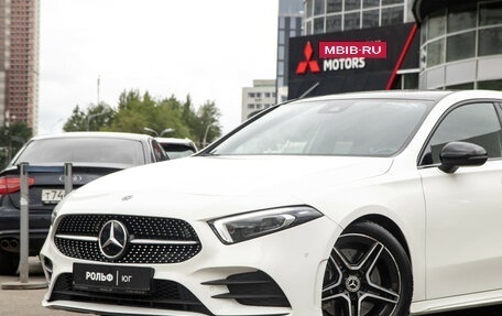 Mercedes-Benz A-Класс, 2018 год, 1 998 000 рублей, 21 фотография