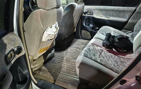 Nissan Rnessa, 1998 год, 400 000 рублей, 18 фотография
