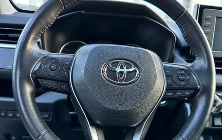 Toyota RAV4, 2019 год, 3 900 000 рублей, 21 фотография