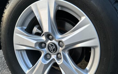 Toyota RAV4, 2019 год, 3 900 000 рублей, 24 фотография