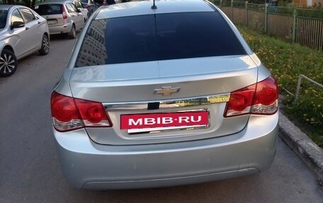 Chevrolet Cruze II, 2011 год, 670 000 рублей, 3 фотография