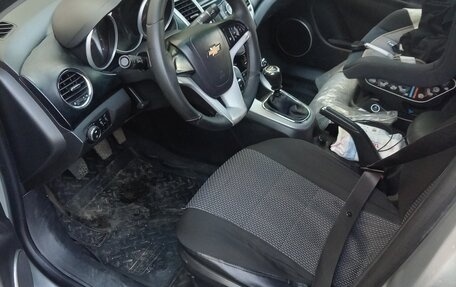Chevrolet Cruze II, 2011 год, 670 000 рублей, 13 фотография