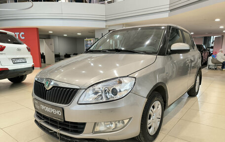 Skoda Fabia II, 2011 год, 380 000 рублей, 5 фотография