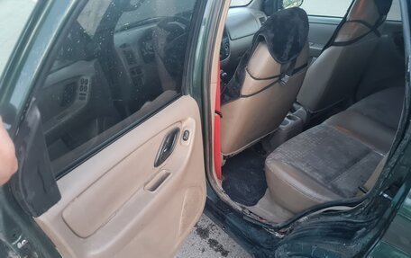 Ford Escape II, 2001 год, 250 000 рублей, 16 фотография