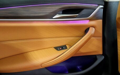BMW 5 серия, 2017 год, 2 650 000 рублей, 18 фотография