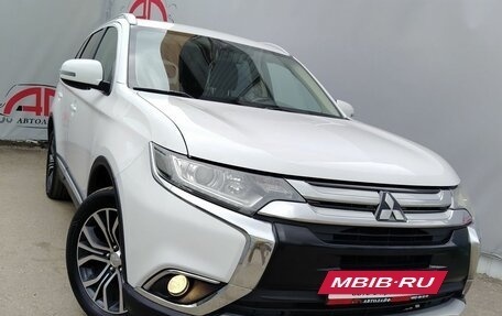 Mitsubishi Outlander III рестайлинг 3, 2015 год, 1 749 000 рублей, 5 фотография