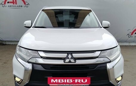 Mitsubishi Outlander III рестайлинг 3, 2015 год, 1 749 000 рублей, 6 фотография