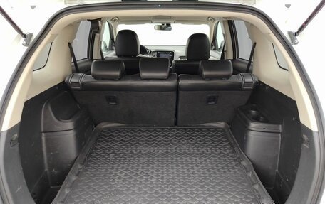 Mitsubishi Outlander III рестайлинг 3, 2015 год, 1 749 000 рублей, 9 фотография