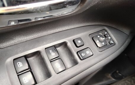 Mitsubishi Outlander III рестайлинг 3, 2015 год, 1 749 000 рублей, 19 фотография