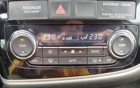 Mitsubishi Outlander III рестайлинг 3, 2015 год, 1 749 000 рублей, 24 фотография