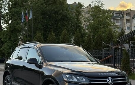 Volkswagen Touareg III, 2010 год, 1 890 000 рублей, 1 фотография