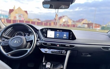 Hyundai Sonata VIII, 2020 год, 2 350 000 рублей, 17 фотография