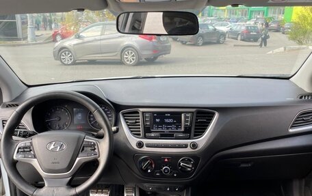 Hyundai Solaris II рестайлинг, 2018 год, 710 000 рублей, 7 фотография