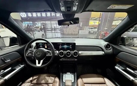 Mercedes-Benz GLB, 2022 год, 2 500 000 рублей, 5 фотография