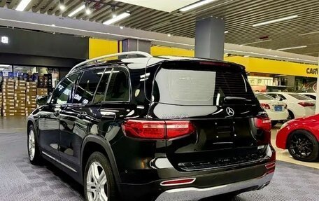 Mercedes-Benz GLB, 2022 год, 2 500 000 рублей, 4 фотография