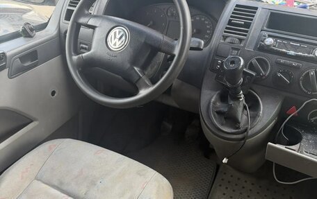 Volkswagen Transporter T5 рестайлинг, 2007 год, 850 000 рублей, 2 фотография