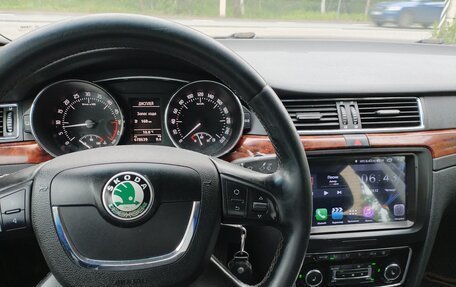 Skoda Superb III рестайлинг, 2011 год, 755 300 рублей, 2 фотография