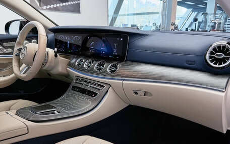 Mercedes-Benz E-Класс, 2021 год, 6 625 000 рублей, 12 фотография