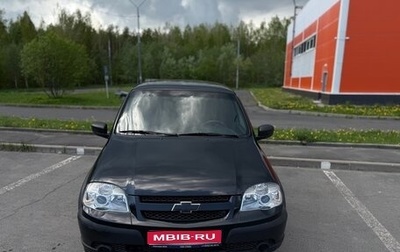 Chevrolet Niva I рестайлинг, 2019 год, 800 000 рублей, 1 фотография